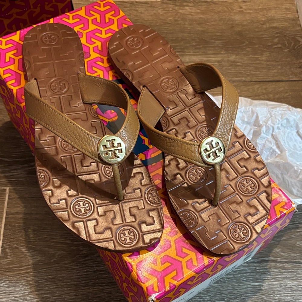 Tory Burch  THORA Sandals